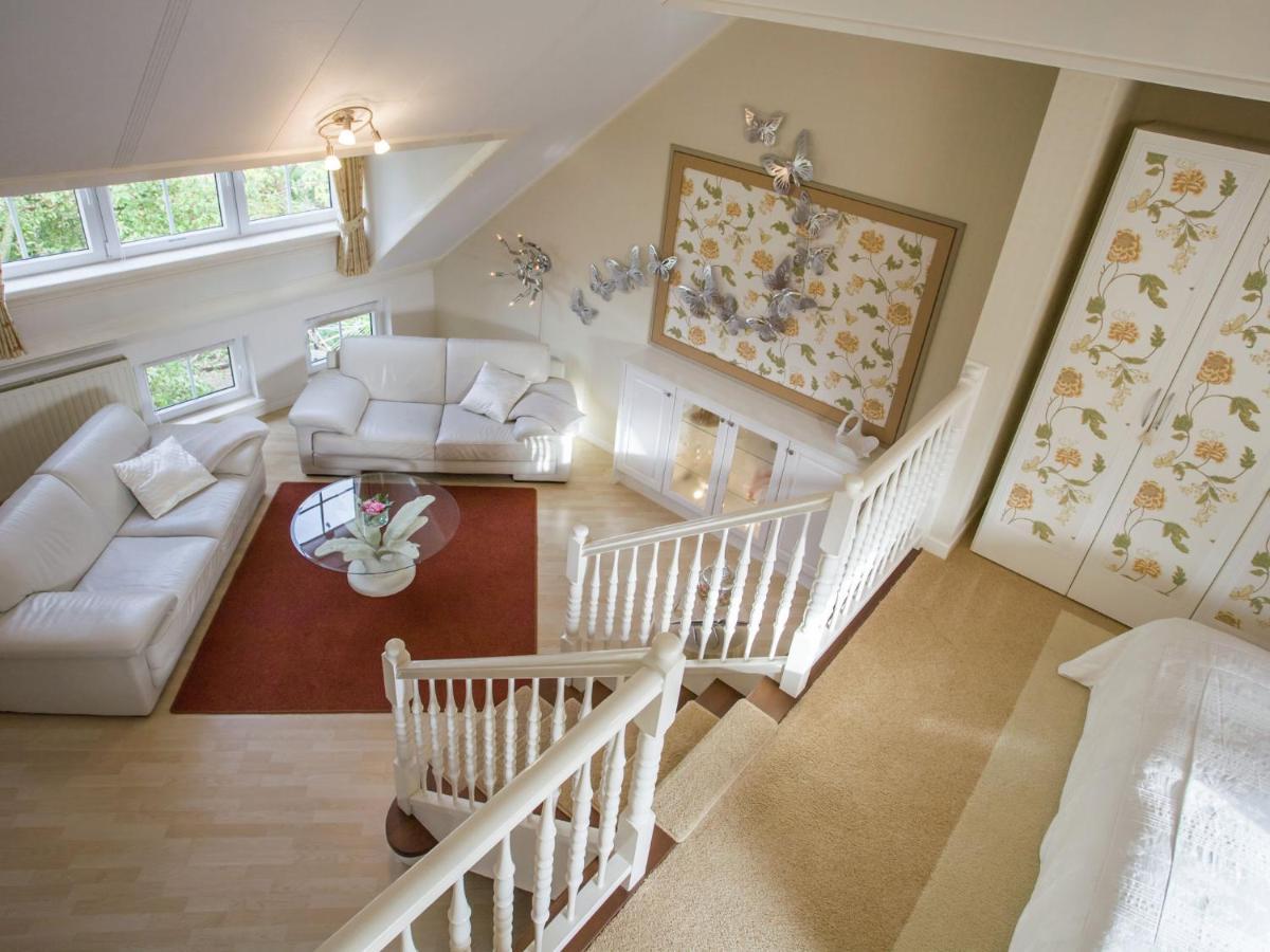 Boutique Apartment In Ritthem With Terrace Esterno foto